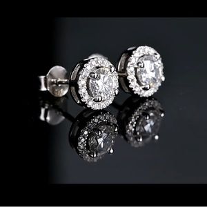 6 Ct Total Diamond Round Earring VVS1 Clarity